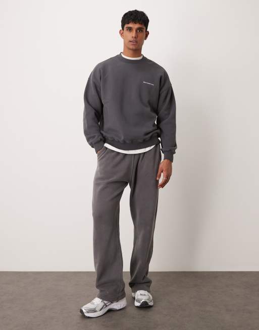 Sudadera gris oscuro con cuello redondo y logo Timeless de Abercrombie & Fitch, 2 de 4