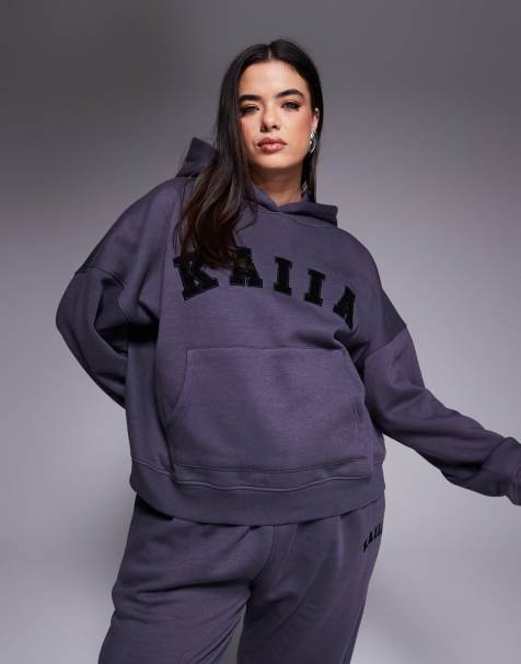 Sudadera gris oscuro extragrande con capucha y logo de Kaiia Plus (parte de un conjunto) - view 1