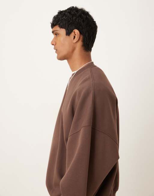 Sudadera marrón básica ultragrande de ASOS DESIGN , 4 de 5