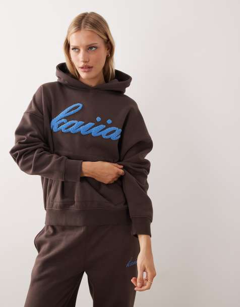 Sudadera marrón chocolate y azul extragrande de tejido rico en algodón con capucha y logo de borreguito exclusiva de Kaiia (parte de un conjunto) - view 1