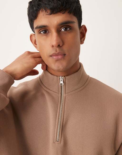 Sudadera marrón con cuello alzado y cremallera corta de ASOS DESIGN (parte de un conjunto), 2 de 4