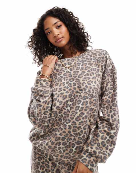 Sudadera marrón con estampado de leopardo de ASOS DESIGN - view 1