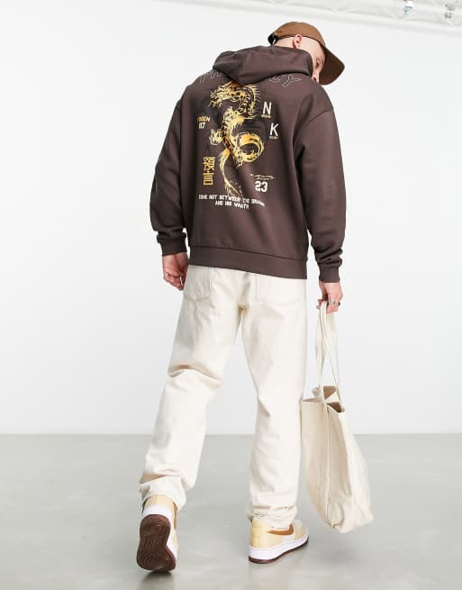 Sudadera marrón extragrande con capucha, bordado y estampado sukajan en la espalda y el pecho de ASOS DESIGN