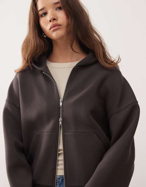 Sudadera marrón extragrande con capucha y cremallera de tejido