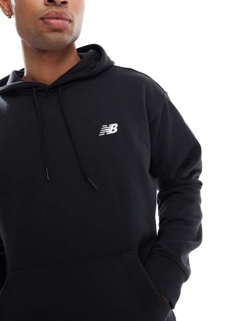 Sudadera negra básica con capucha de felpa de rizo Sport Essentials de New Balance, 4 de 4