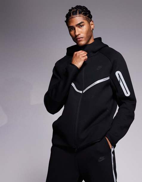 Sudadera negra con capucha, cremallera y detalles reflectantes Tech Fleece de Nike - view 1