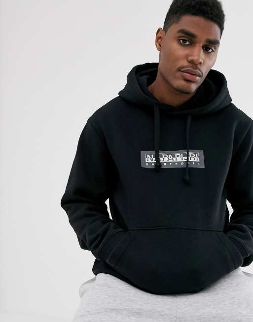 Sudadera negra con capucha y detalle de recuadro de Napapijri