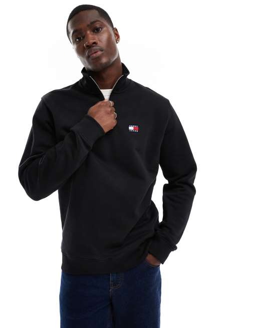 Sudadera negra con cremallera corta y parche del logo de Tommy Jeans