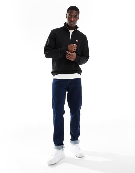 Sudadera negra con cremallera corta y parche del logo de Tommy Jeans, 3 de 4