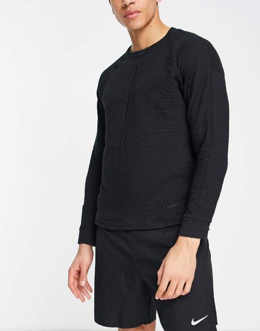Sudadera negra con cuello redondo de Nike Yoga