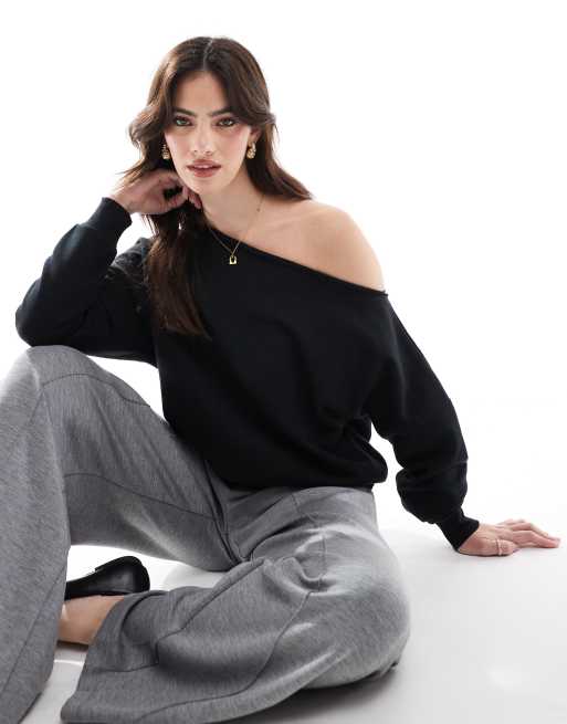 Sudadera negra con escote Bardot de felpa de Cotton On