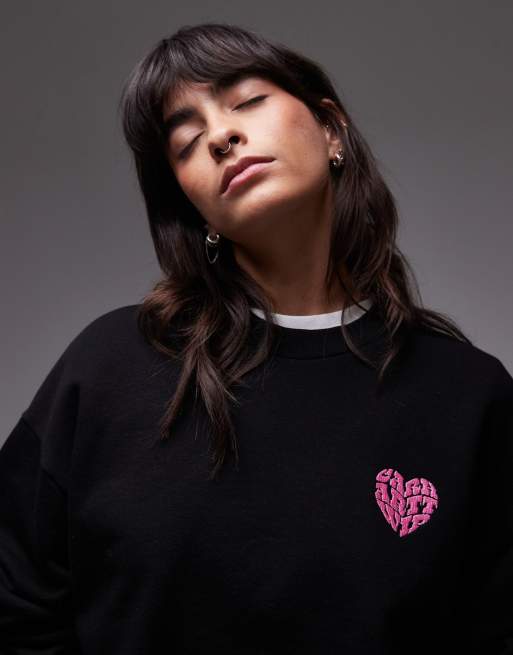 Sudadera negra con estampado de corazón en la espalda de Carhartt WIP, 3 de 4