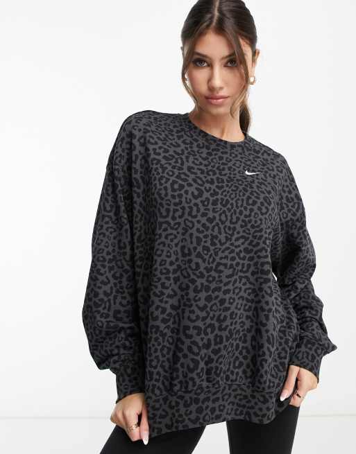 Sudadera negra con estampado de leopardo y cuello redondo Dri-FIT One de Nike Training