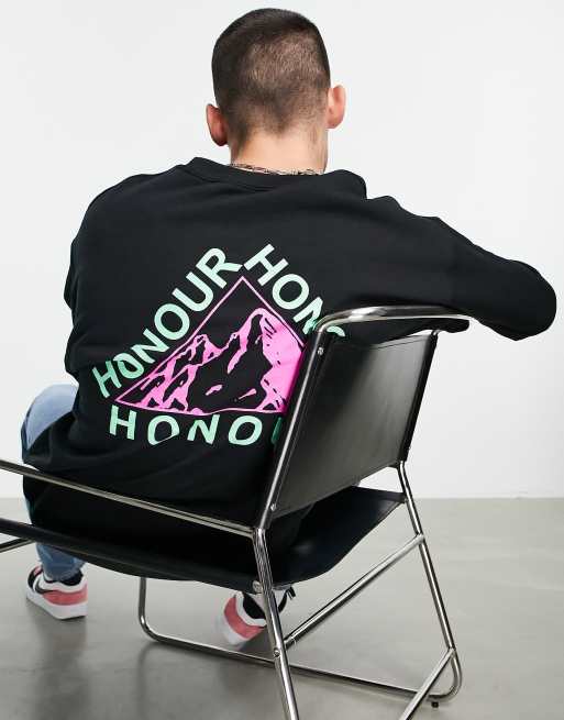 Sudadera negra con estampado en la espalda de montaña triangular de HNR LDN
