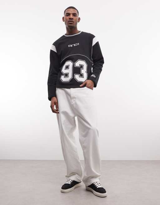 Sudadera negra con panel del logo 93 de AND1, 2 de 5