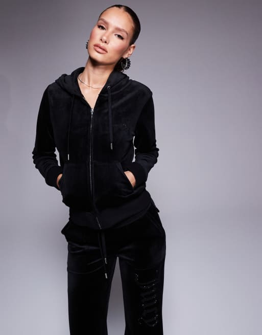 Sudadera negra de velour con capucha, cremallera y detalle de pedrería a tono de Juicy Couture (parte de un conjunto)