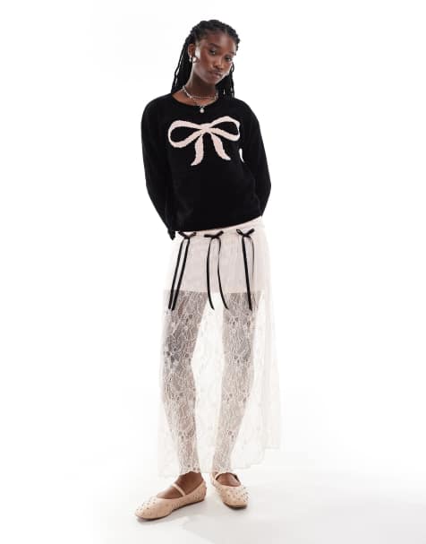 Sudadera negra entallada con estampado gráfico de lazo rosa de Daisy Street - view 1