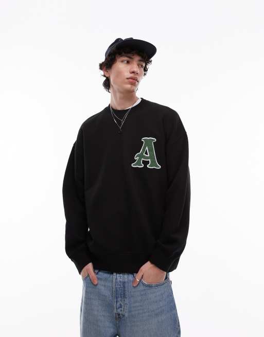 Sudadera negra extragrande con bordado de letra de chenilla de Topman