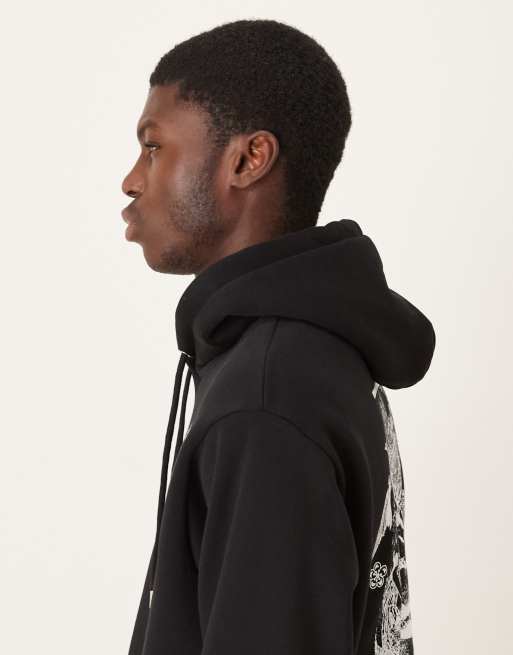 Sudadera negra extragrande con capucha y estampado gráfico de carpa koi en la espalda de Selected, 4 de 5