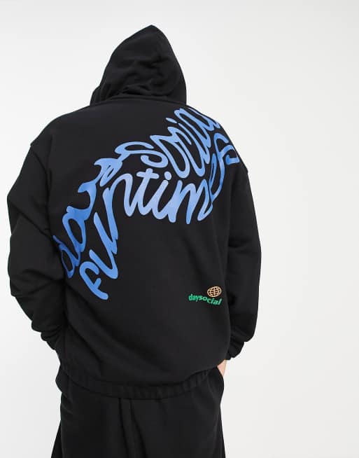 Sudadera negra extragrande con capucha y estampados posicionales de logo de ASOS Daysocial (parte de un conjunto), 2 de 4