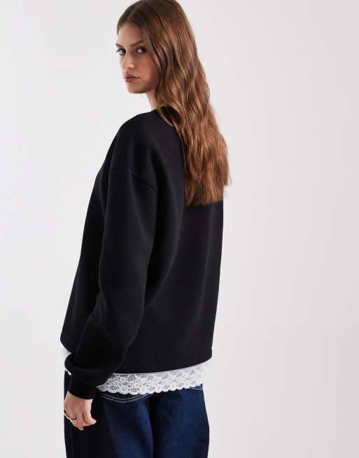 Sudadera negra extragrande con detalle de bajo de encaje de ASOS DESIGN, 4 de 4
