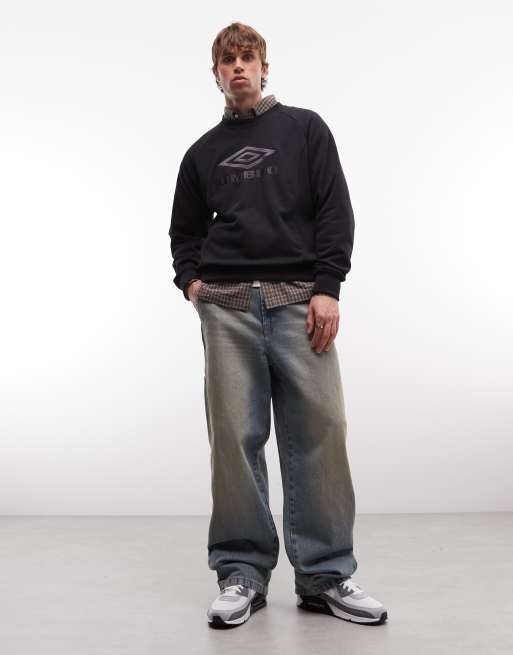 Sudadera negra y gris Iconic de Umbro, 3 de 5