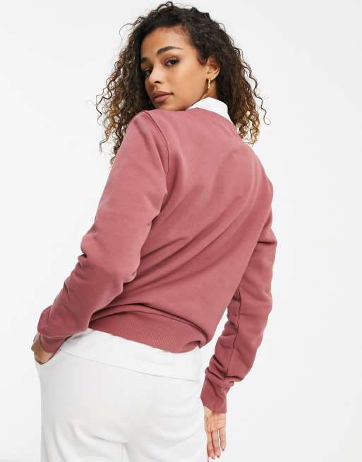 Sudadera rojo arándano con logo pequeño en el centro de Reebok, 2 de 4