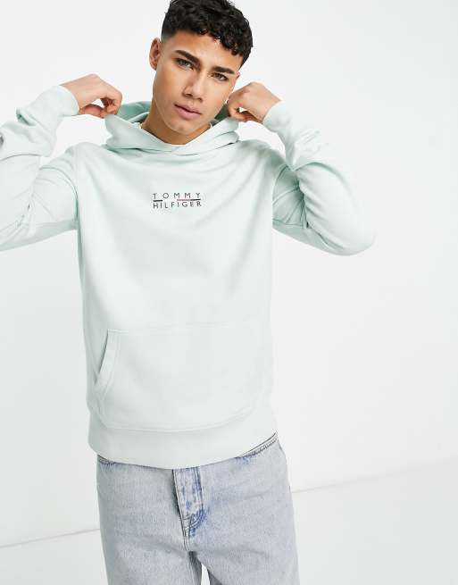 Sudadera verde menta con capucha y recuadro con logo en la parte central delantera de Tommy Hilfiger