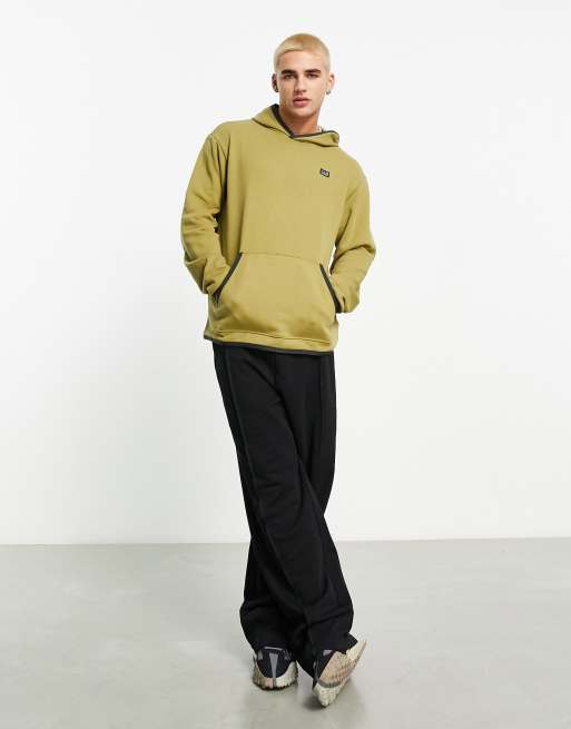 Sudadera verde oliva con capucha de New Balance