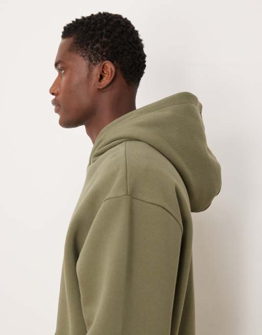 Sudadera verde oliva empolvado de corte holgado con capucha y estampado en el pecho de ASOS DESIGN (parte de un conjunto), 4 de 5
