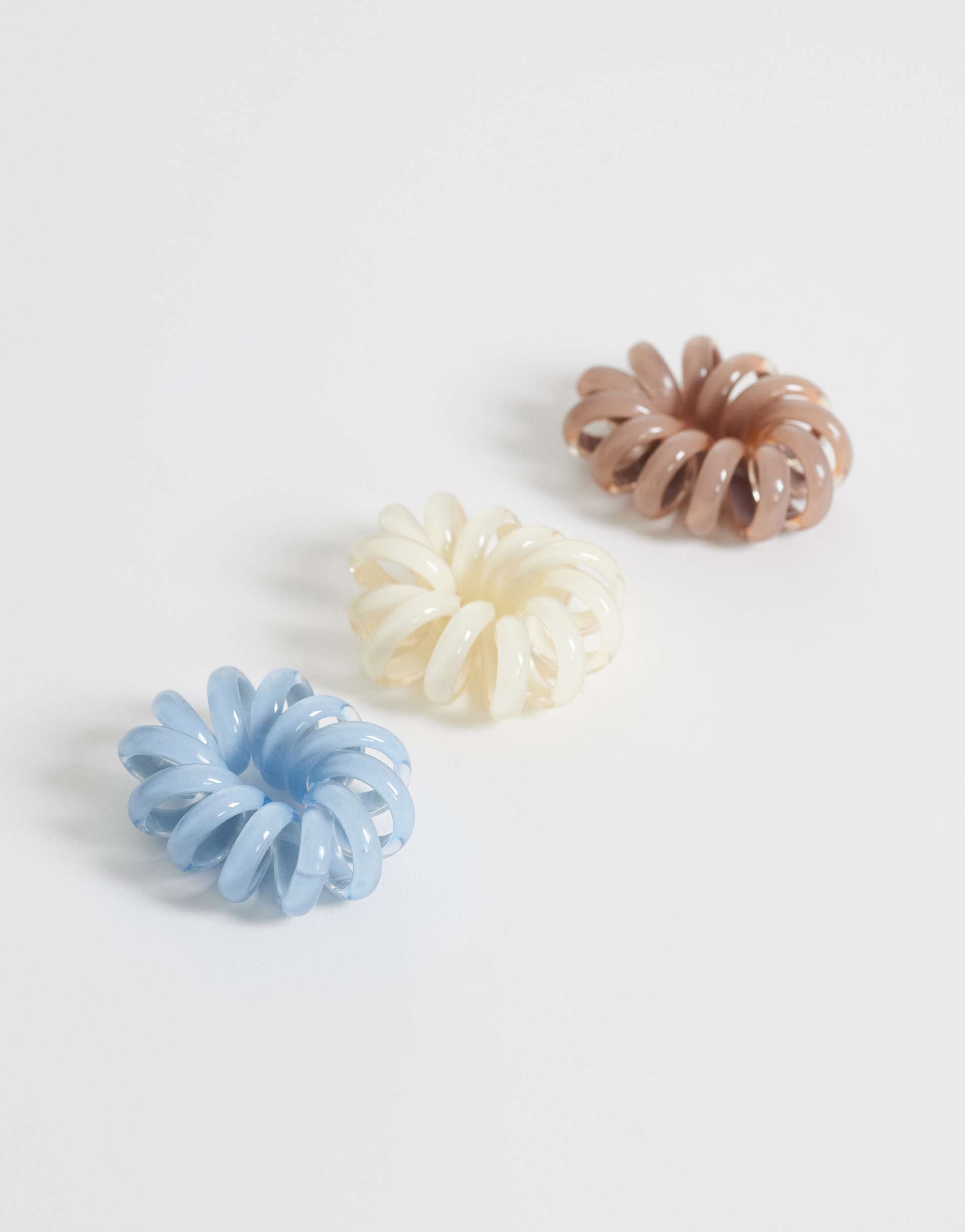 sui ava 3-pack scoop elastic hair scrunchies in multi