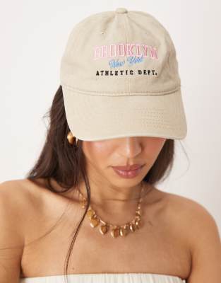 Sui Ava - Alltags-Kappe in Beige mit Slogan-Neutral