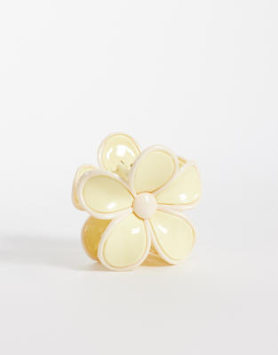 Sui Ava Sui Ava big buttercup hair claw in yellow