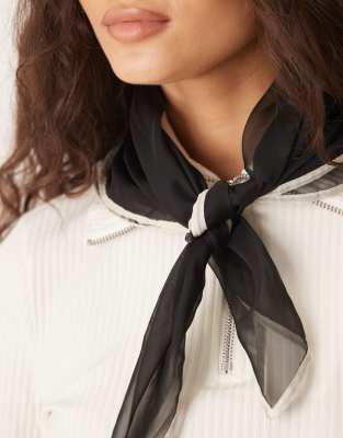 Sui Ava Sui Ava contrast edge scarf in black and white