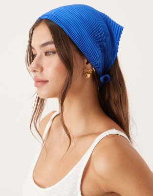Sui Ava Creped Scarf