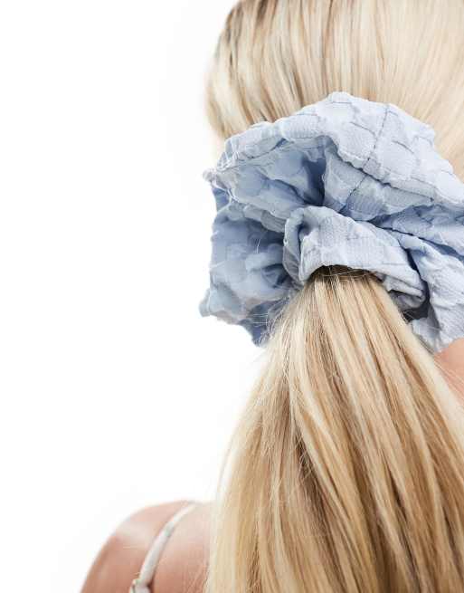 Sui Ava - Daydream - Lyseblå scrunchie, 2 af 4