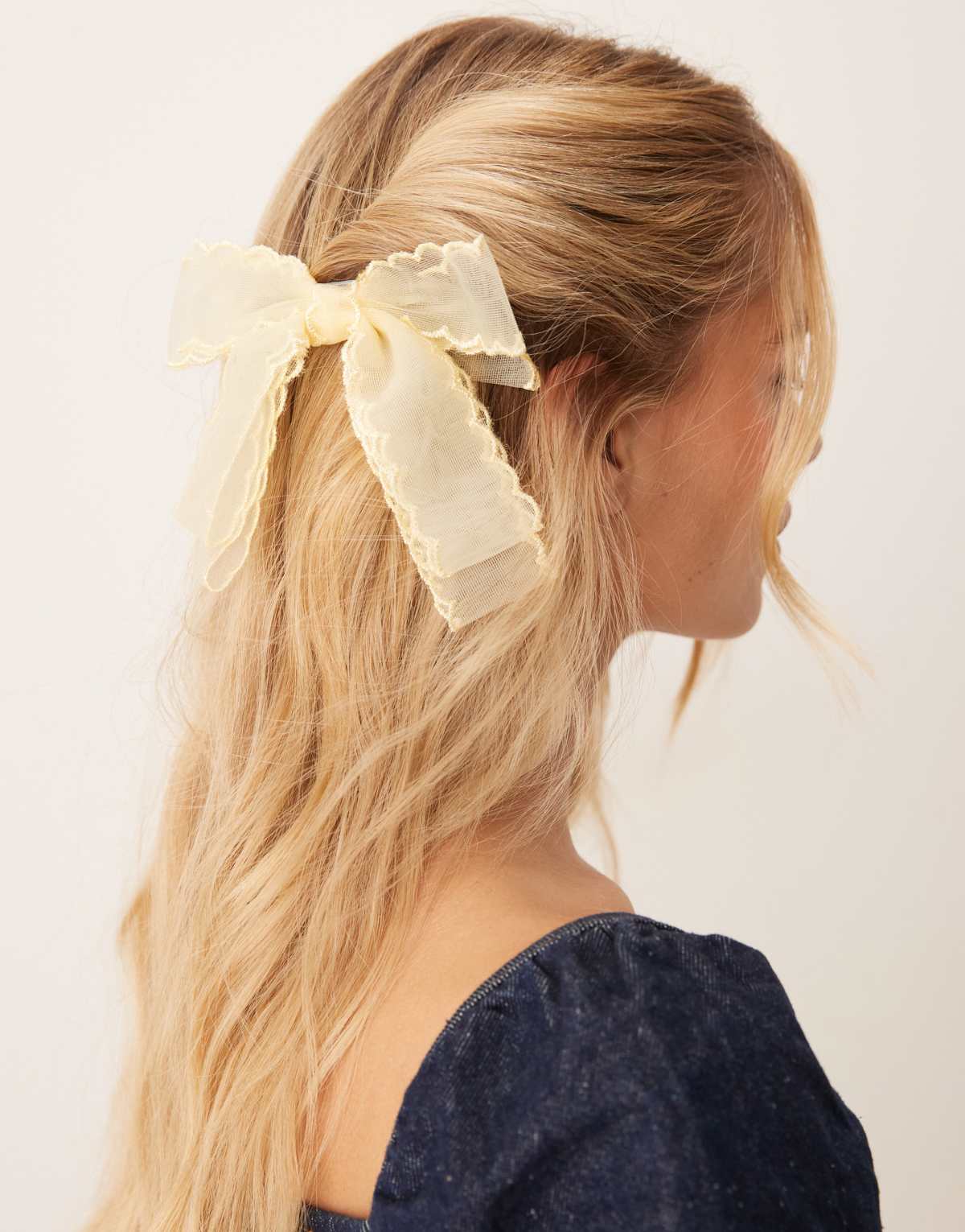 Sui Ava double lace hair bow in yellow