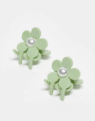 Sui Ava Eva - Kleine Blumen-Haarklammer in Grün mit Perlendetail