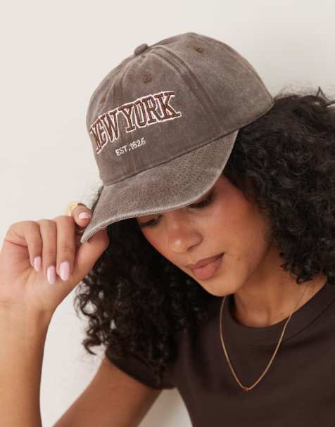 Sui Ava everyday New York slogan washed cap in brown - view 1