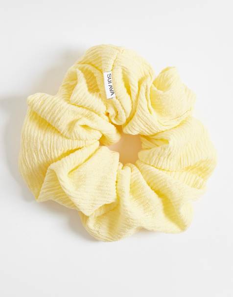 Sui Ava gumka scrunchie w kolorze maślanożółtym - view 1