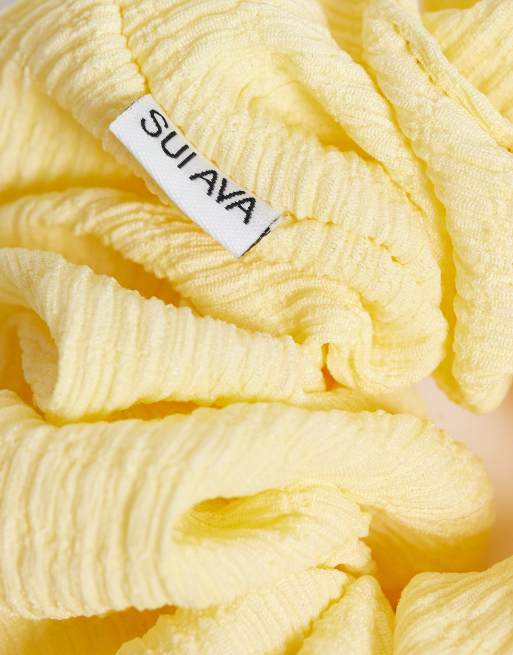 Sui Ava gumka scrunchie w kolorze maślanożółtym, 2 z 3