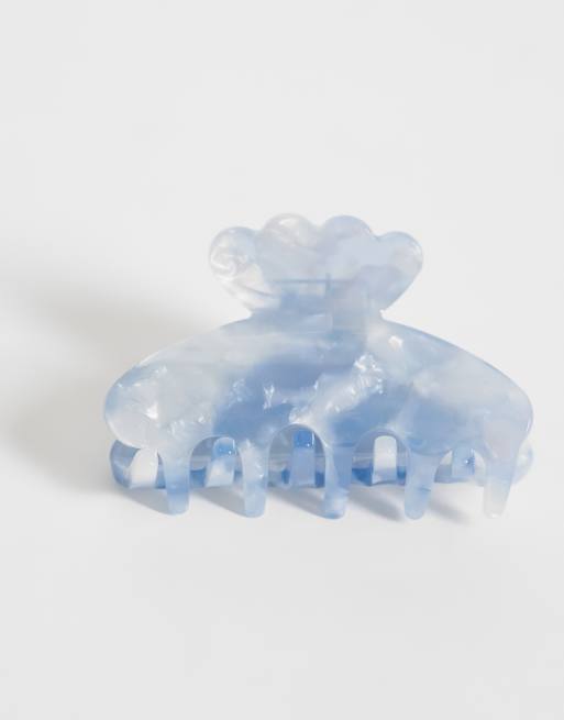 Sui Ava helle plage mini hair claw in light blue, 2 of 3