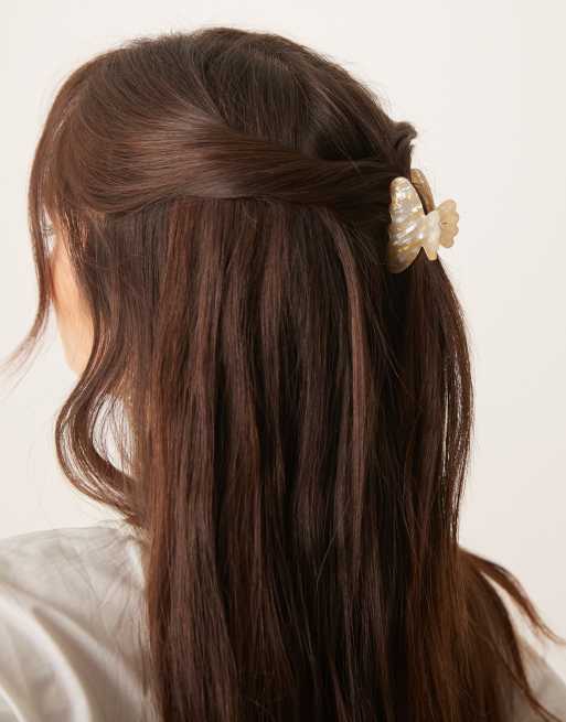 Sui Ava Helle Vacanza mini hair claw in pale yellow