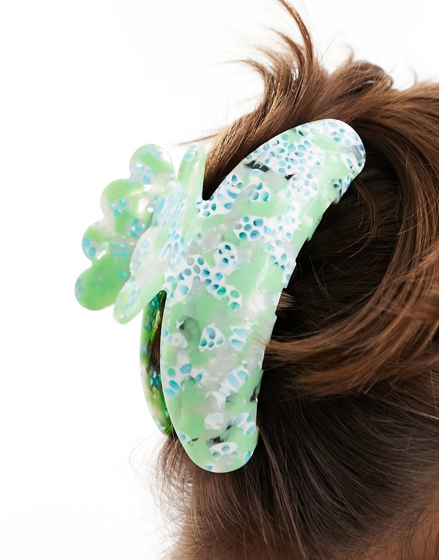 SUI AVA helle vibrations big hair claw clip in green