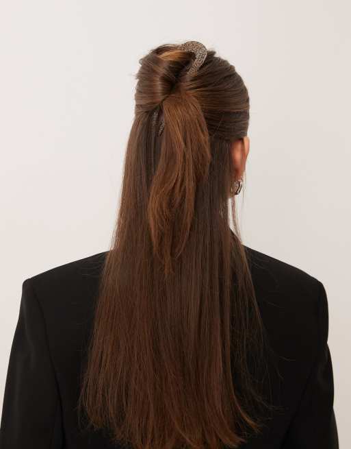 Sui Ava jingle edit French hair pin in brown, 3 of 3