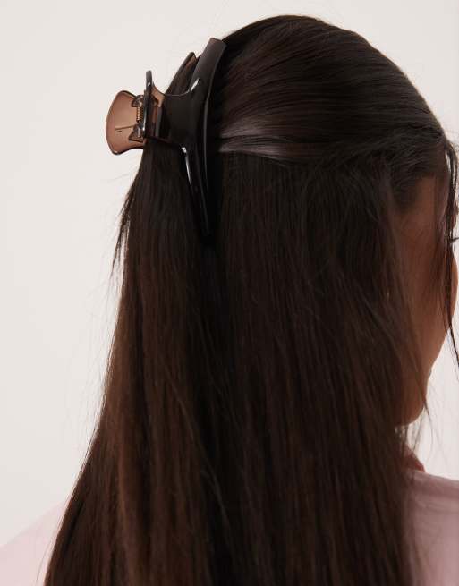 Sui Ava large hair claw in brown, 3 of 3
