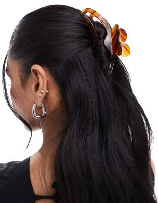 Sui Ava Sui Ava open heart hair claw in brown