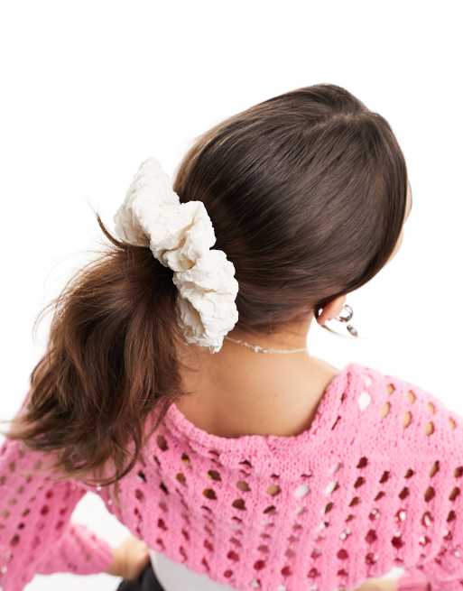 SUI AVA oversized hair scrunchie in white, 3 of 4