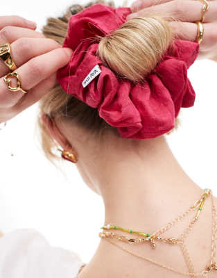 SUI AVA - Übergroßes Scrunchie in Rot