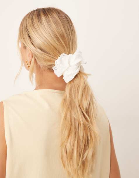 Sui Ava – Vit hårsnodd i broderie anglaise - view 1